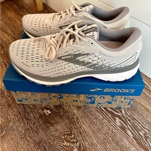 Brooks Women’s Ghost 13